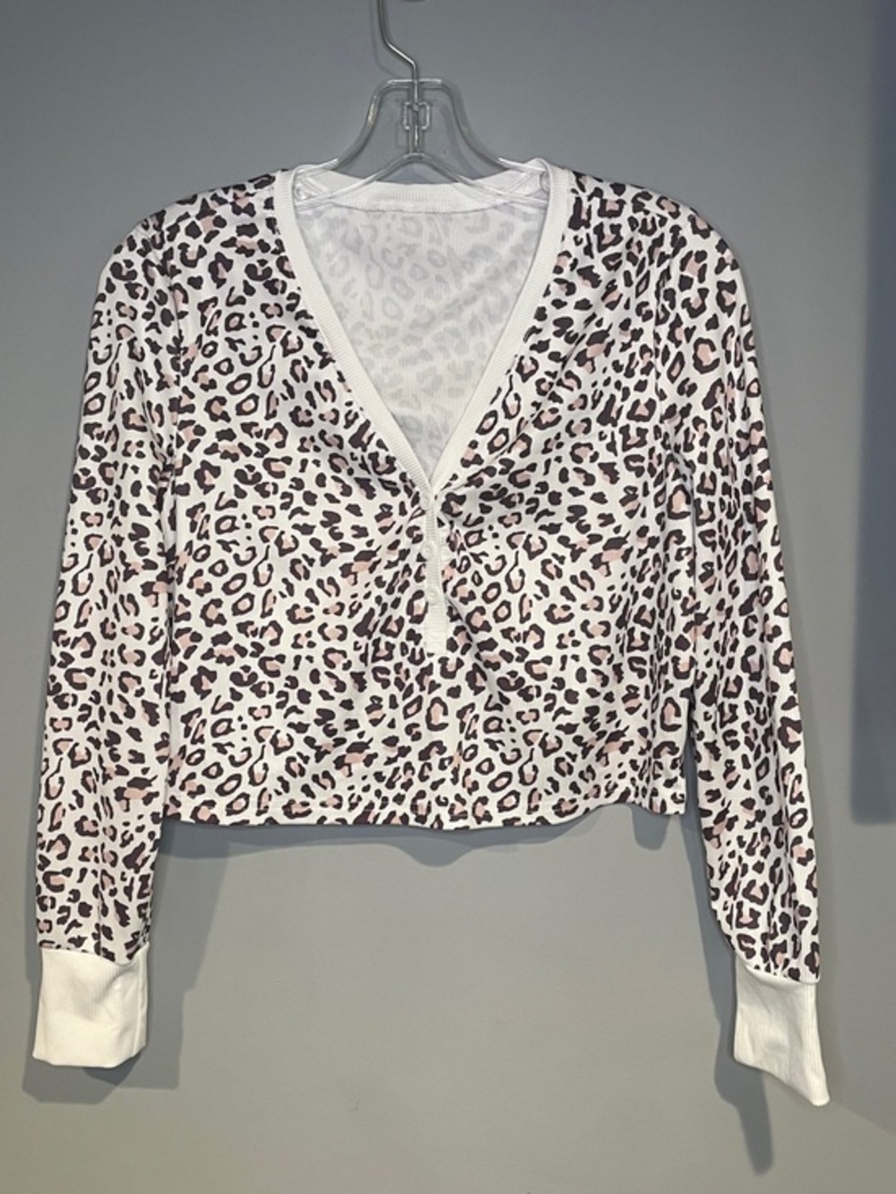 Leopard Print Off The Shoulder V Neck Top Size M